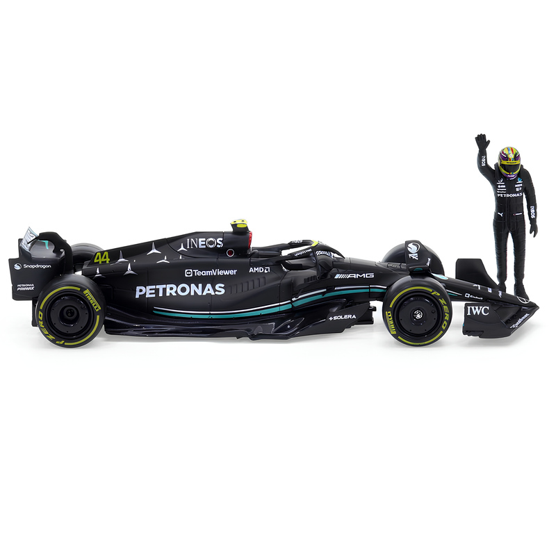 Miniatura Fórmula 1 Mercedes-AMG F1 W14 1:18 + Piloto Lewis Hamilton