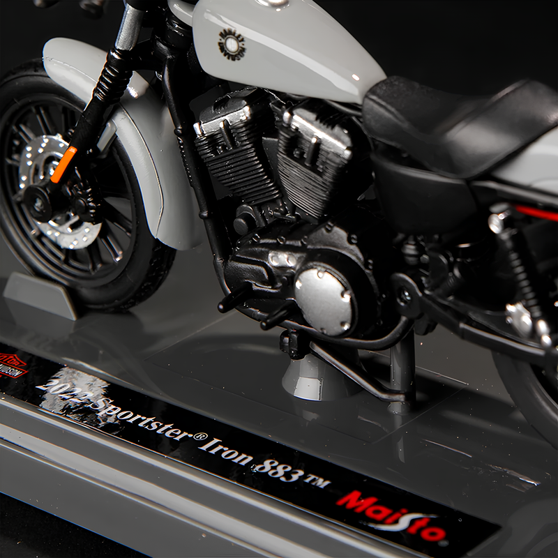 Miniatura Harley-Davidson Sportster Iron 883 2022 1:18